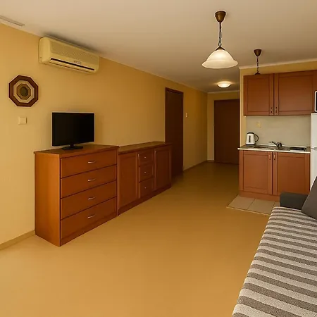Central Nessebar Beach Apartment شقة نيسيبار
