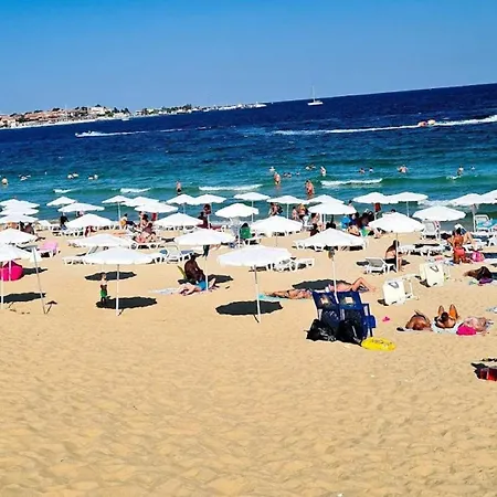 Central Nessebar Beach Apartment *