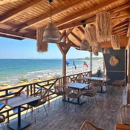 شقة Central Nessebar Beach Apartment *